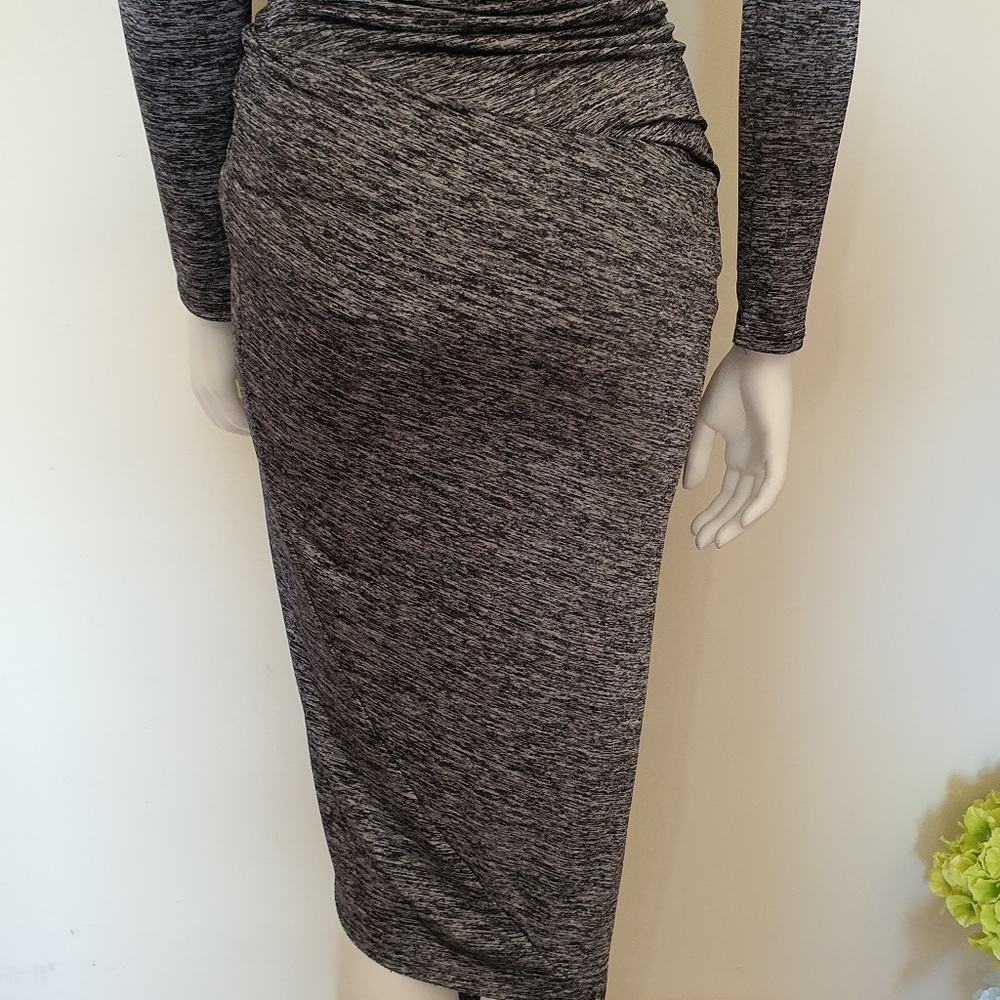 Ava. Klum Dress Long Sleeve Scoop Neckline | Zip Back | V-Neck Back | 65% Cotton - Picture 9 of 12